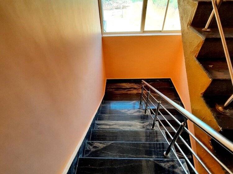 Отель Golden Heights Gokarna