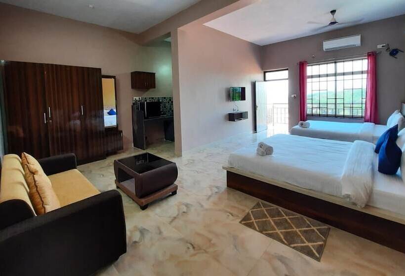 Отель Golden Heights Gokarna