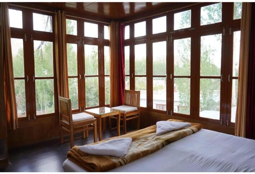 فندق Greater Ladakh Residency