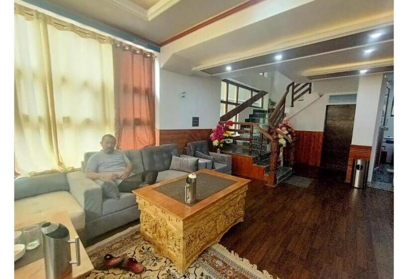 Hotel Greater Ladakh Residency
