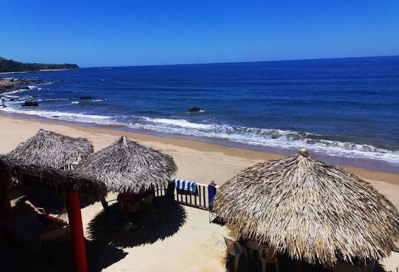 Отель Happy Hill