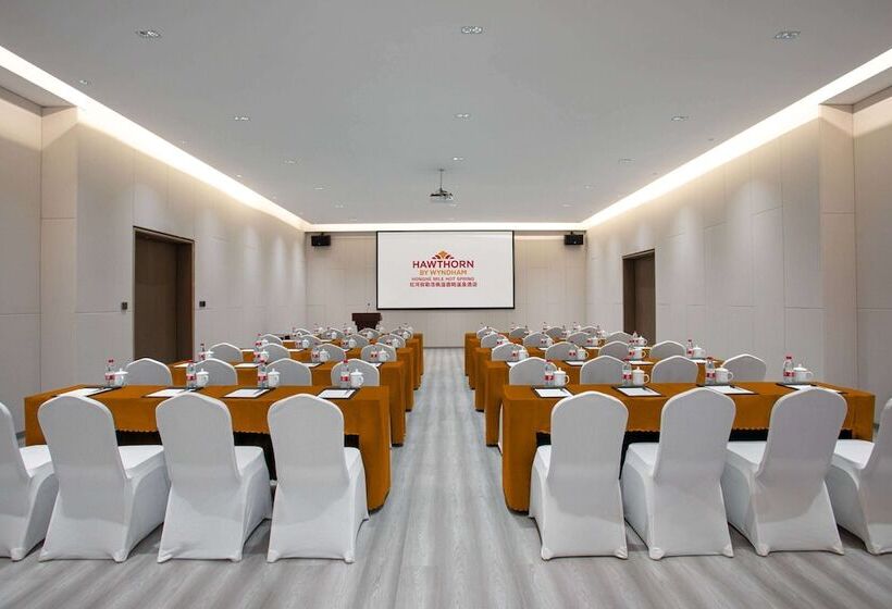 酒店 Hawthorn By Wyndham Honghe Mile Hot Spring