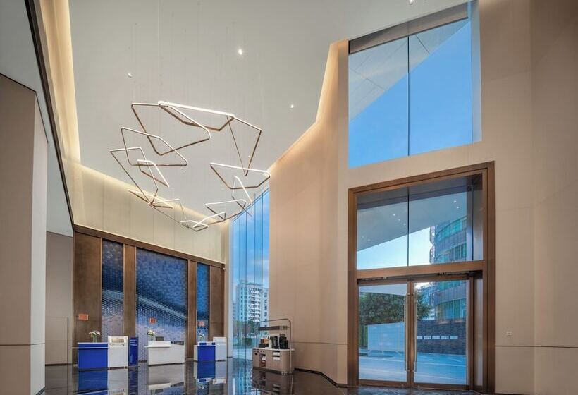 בית מלון כפרי Holiday Inn Express Shenzhen Futian Center By Ihg