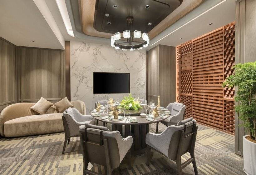 בית מלון כפרי Holiday Inn Shenzhen Nanshan By Ihg