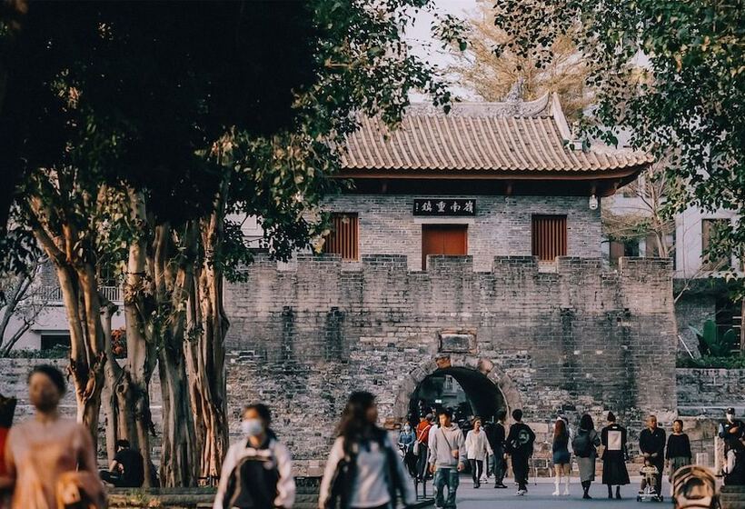 בית מלון כפרי Holiday Inn Shenzhen Nanshan By Ihg