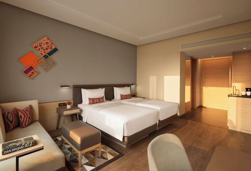 Отель Hyatt Place Aurangabad Airport