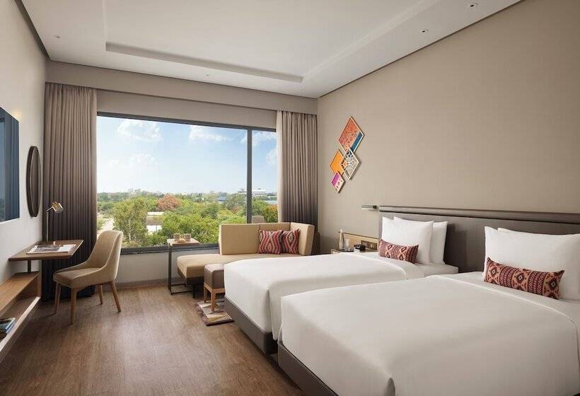 Отель Hyatt Place Aurangabad Airport