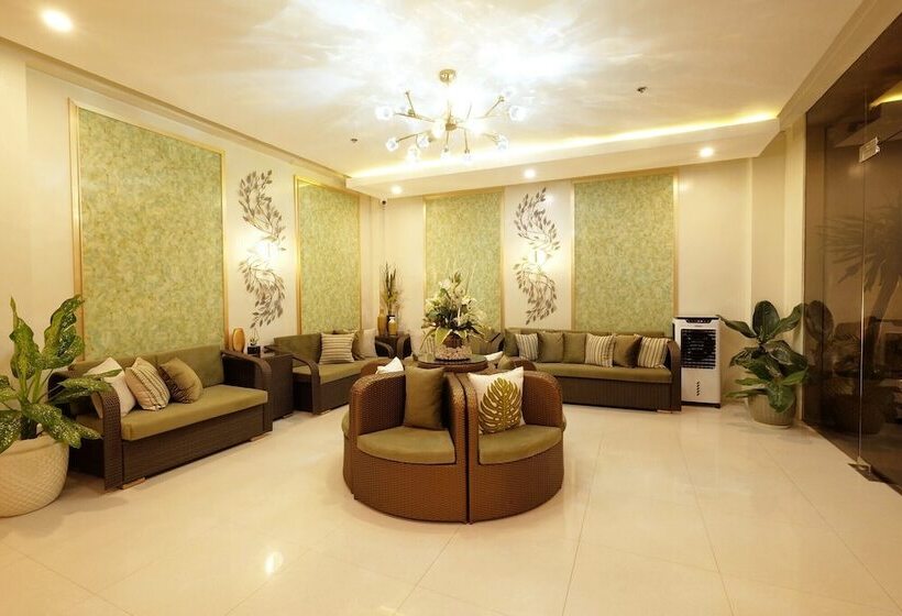 هتل Jai Cobs Suites