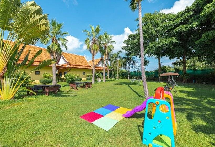 فندق Kana International