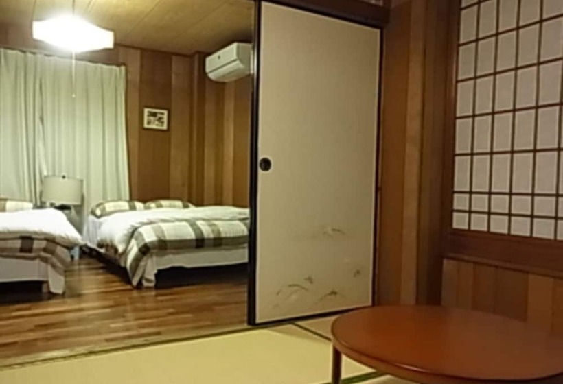 בית מלון כפרי Kokusaburo House