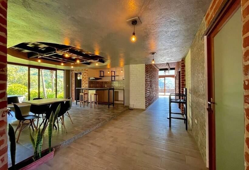 בית מלון כפרי La Quinta Mansion