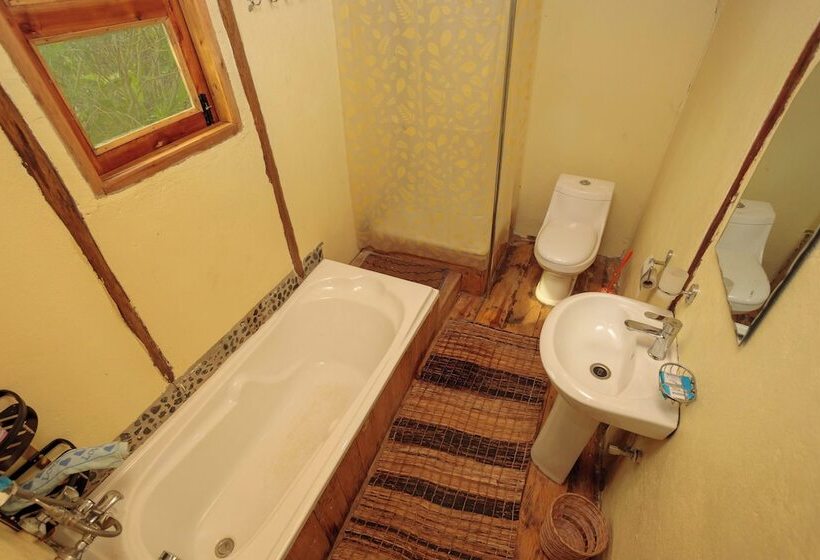 هتل Lake Mwamba Lodge