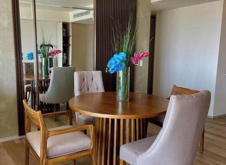 Отель Latitud Providencia