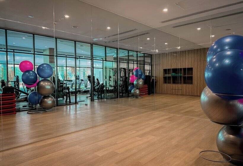 酒店 Laya Resort Phuket Island