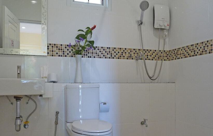 Отель Maikhao Residence