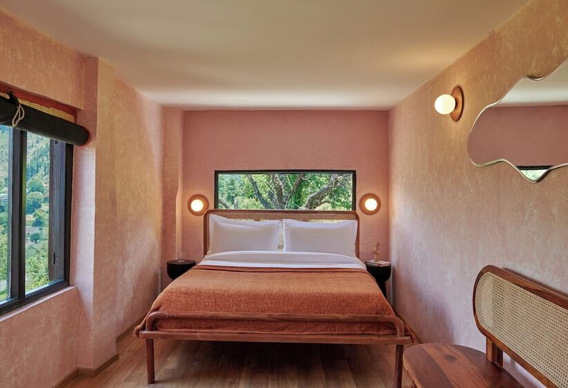 ホテル Minimalist - An Eco Farmstay