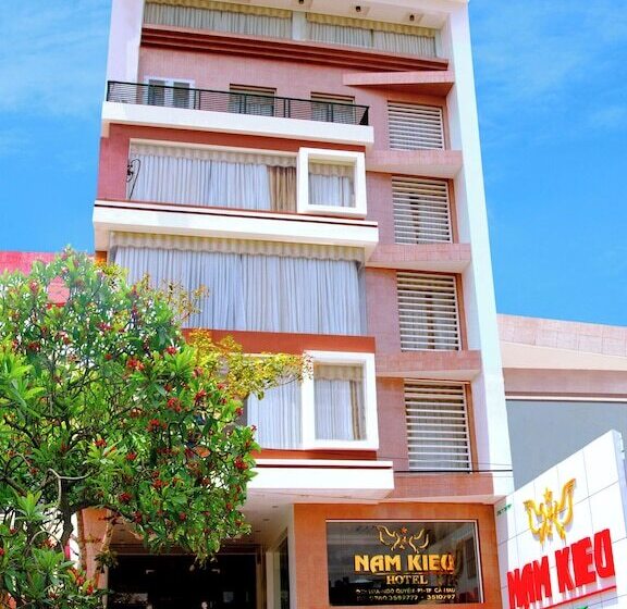 هتل Khach San Nam Kieu Ca Mau