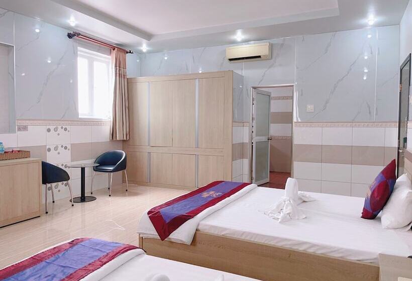 هتل Khach San Nam Kieu Ca Mau