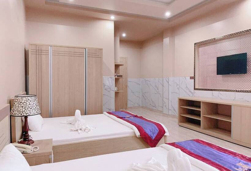 هتل Khach San Nam Kieu Ca Mau