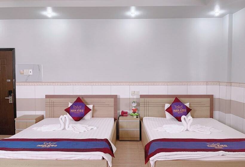 هتل Khach San Nam Kieu Ca Mau