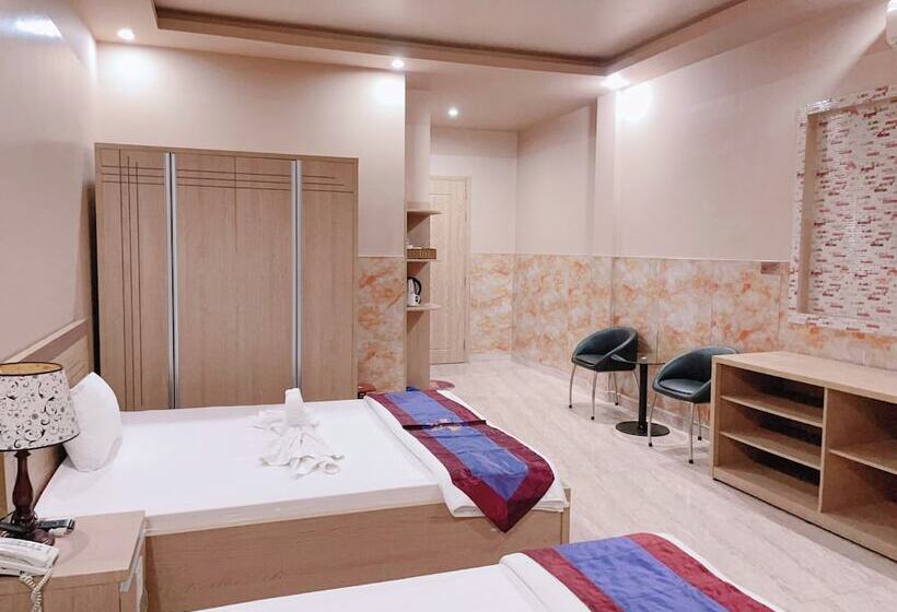 هتل Khach San Nam Kieu Ca Mau