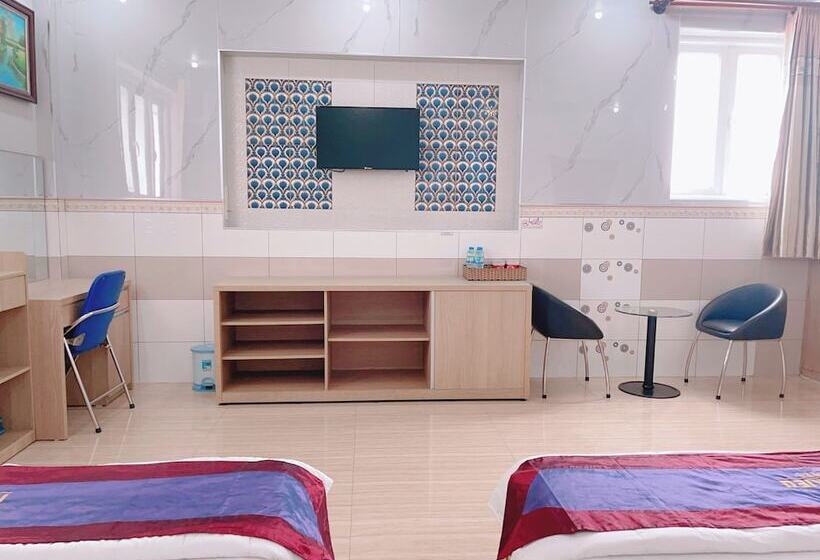 هتل Khach San Nam Kieu Ca Mau