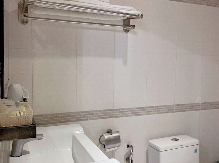 هتل Khach San Nam Kieu Ca Mau