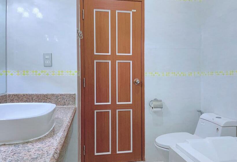 هتل Khach San Nam Kieu Ca Mau