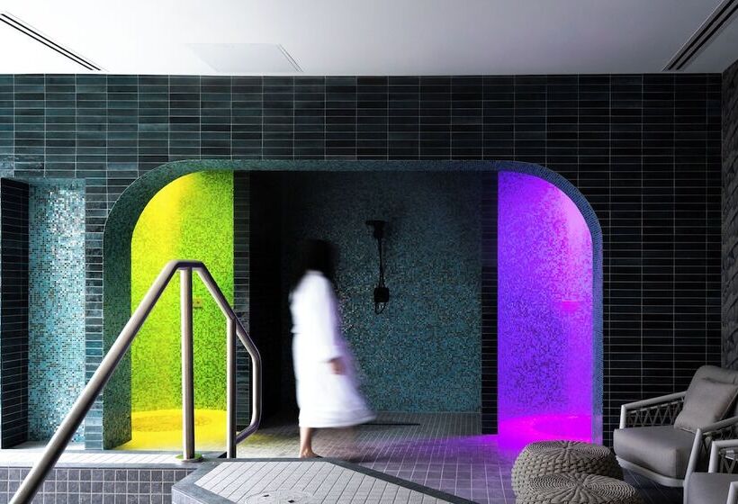 فندق Naturally Pacific Resort