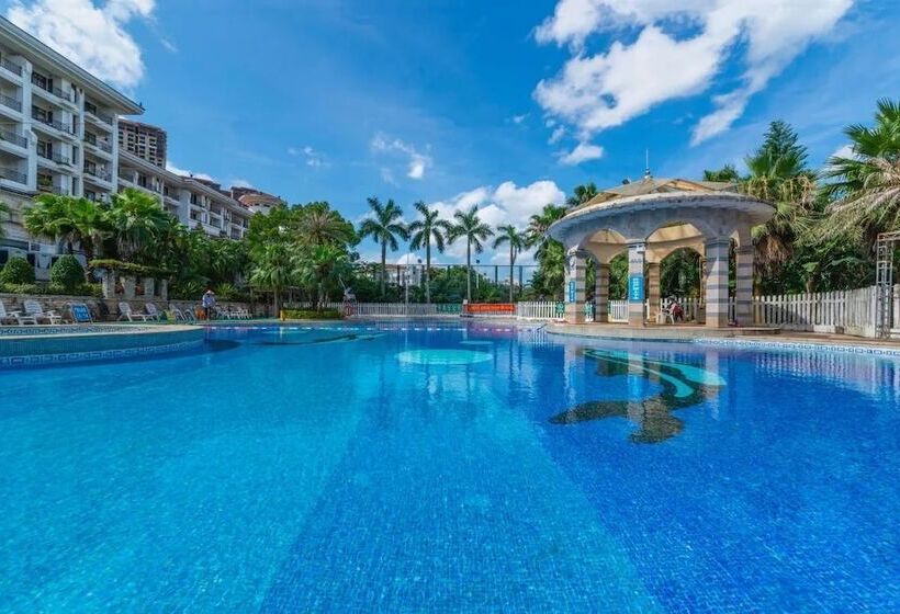 ホテル New World Taishan