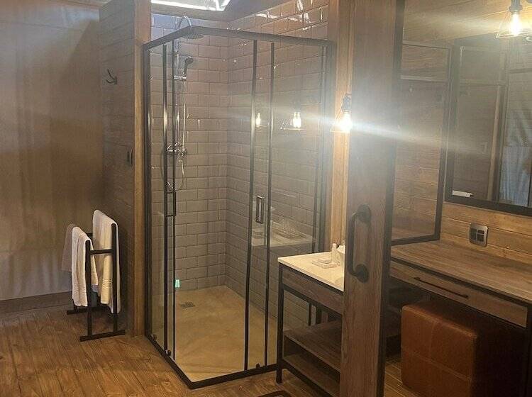 בית מלון כפרי Nkuhlu Tented Camp