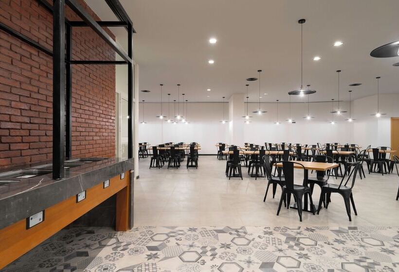 בית מלון כפרי Park Inn By Radisson Makkah Thakher Algharbi