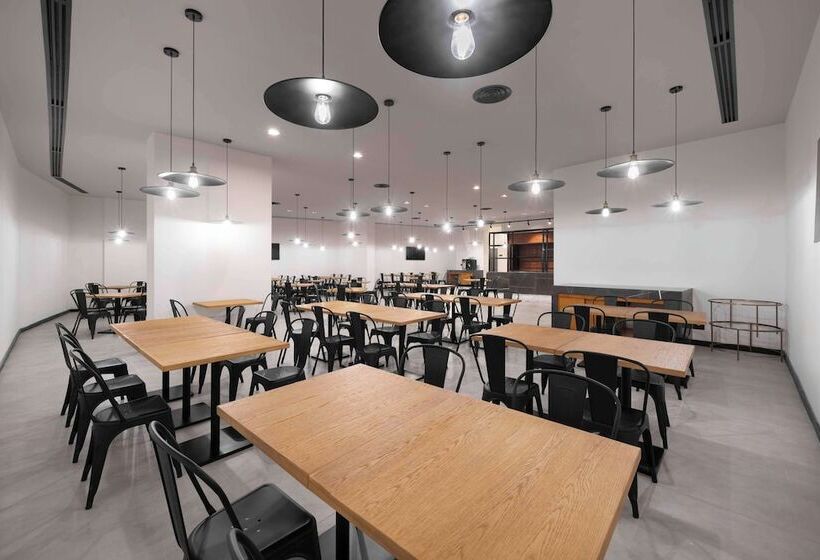 בית מלון כפרי Park Inn By Radisson Makkah Thakher Algharbi