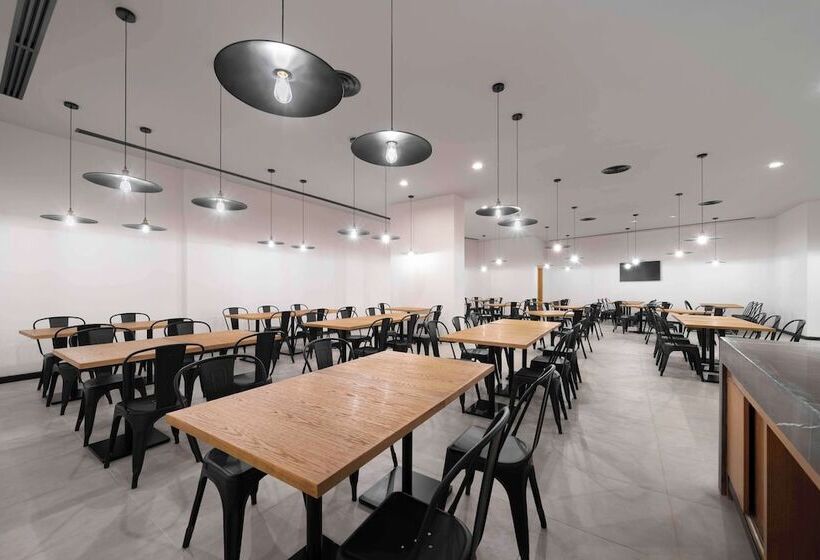 בית מלון כפרי Park Inn By Radisson Makkah Thakher Algharbi