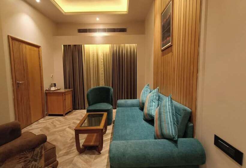 هتل Presidium Sarovar Premiere Dalhousie