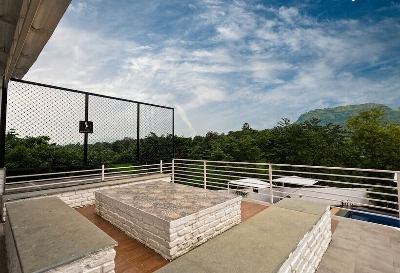 فندق Privystays Kurul Villa