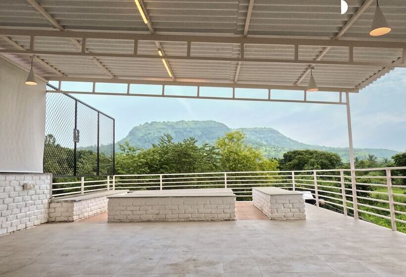 فندق Privystays Kurul Villa