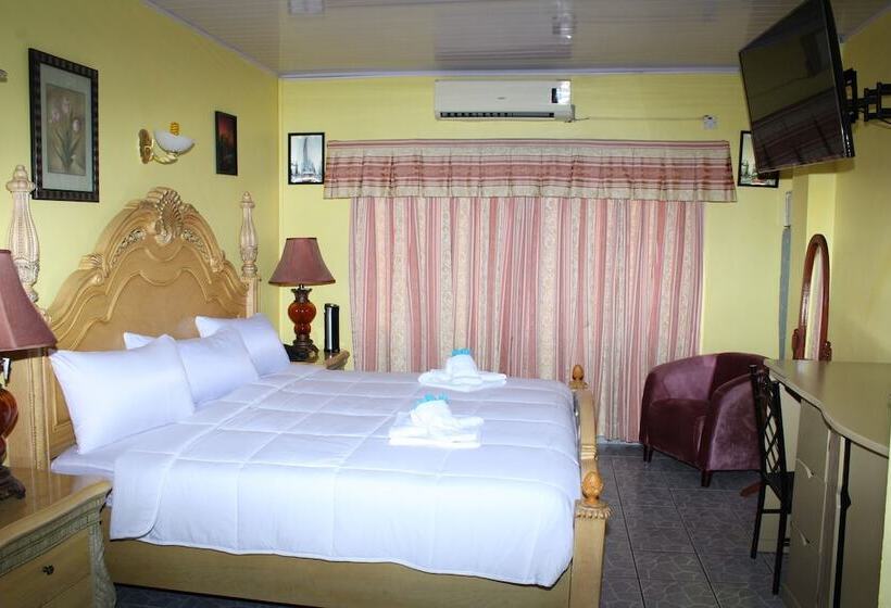 هتل Quality Inn Suites Guyana