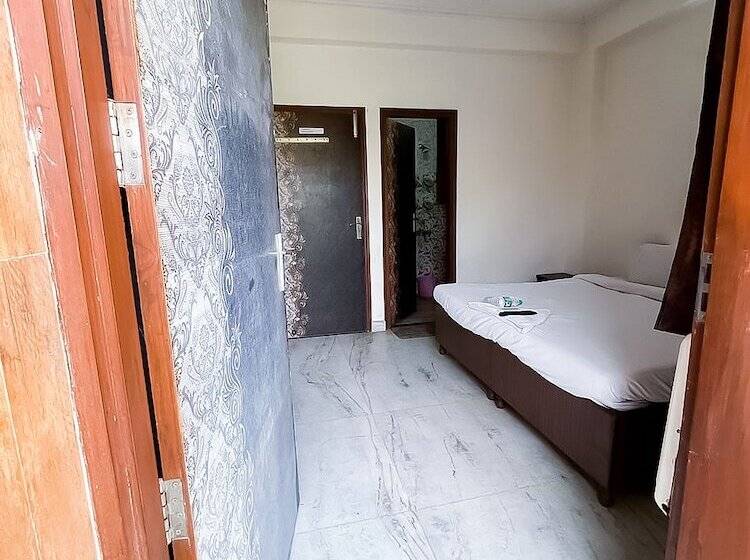 酒店 Roomshala 117 Shubham Residency