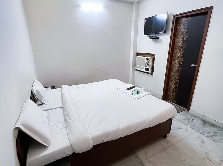 酒店 Roomshala 117 Shubham Residency