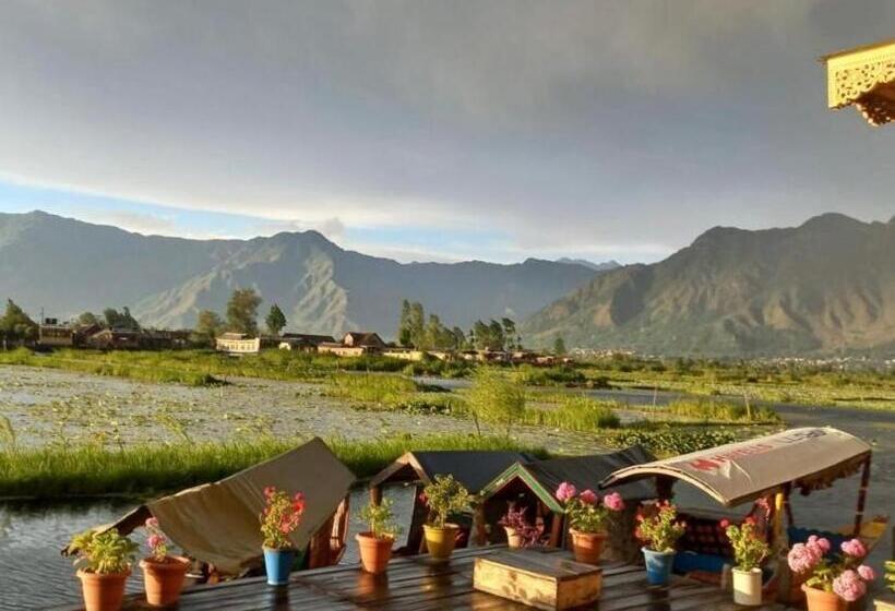 ホテル Royal Heritage Houseboats