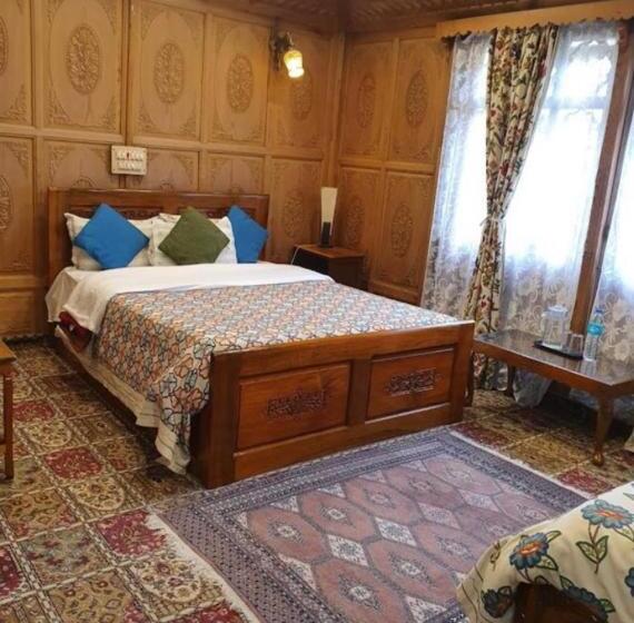 ホテル Royal Heritage Houseboats