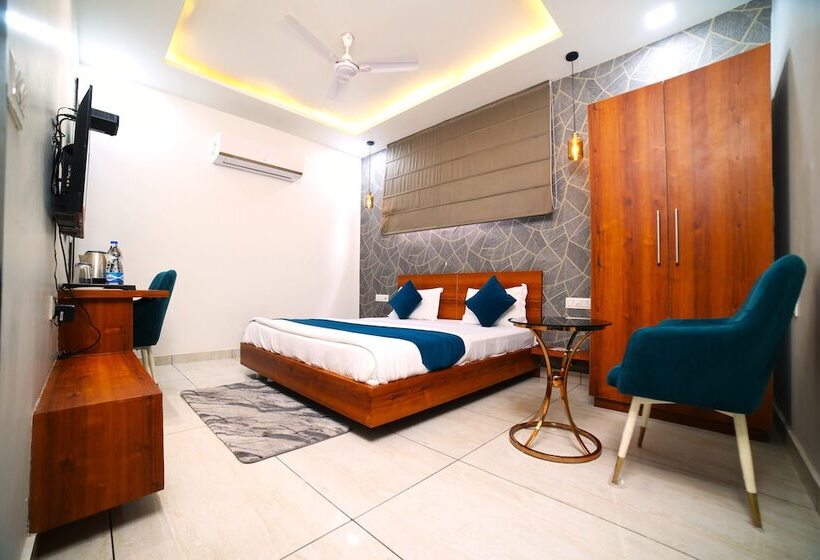 فندق Royal Palace