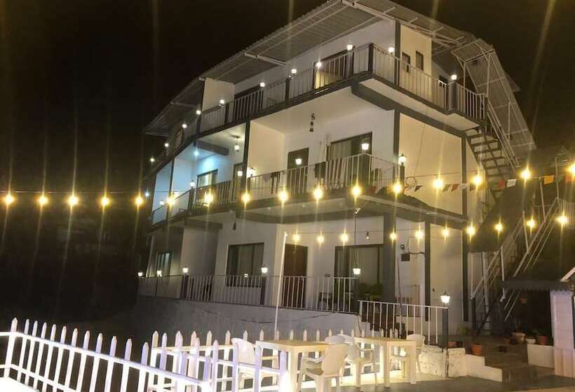 Отель Saanjh Resorts Pangot