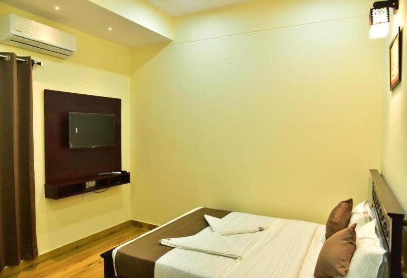 בית מלון כפרי Sak Royal Residency