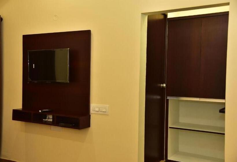 בית מלון כפרי Sak Royal Residency