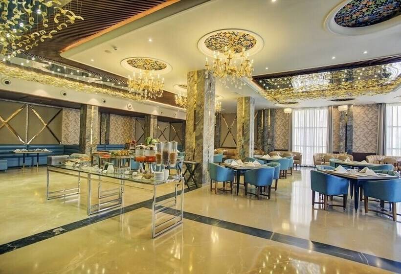 Отель Sarovar Portico Saharanpur