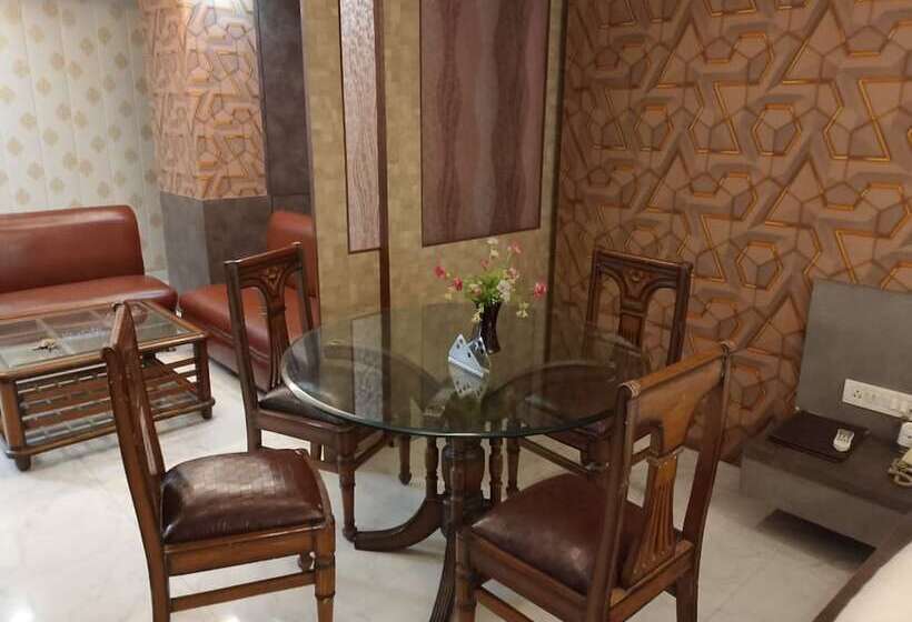 ホテル Shivam Inn Muzaffarpur