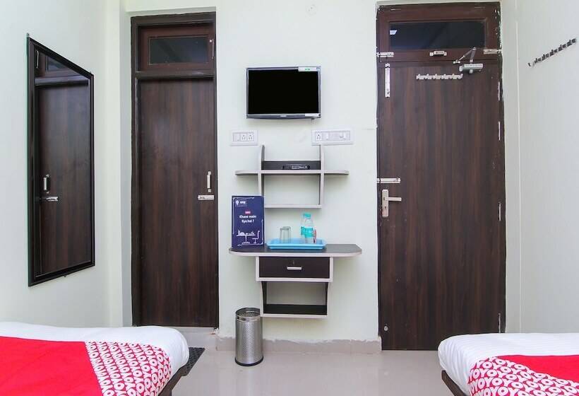 ホテル Shree Sai Guest House By Oyo