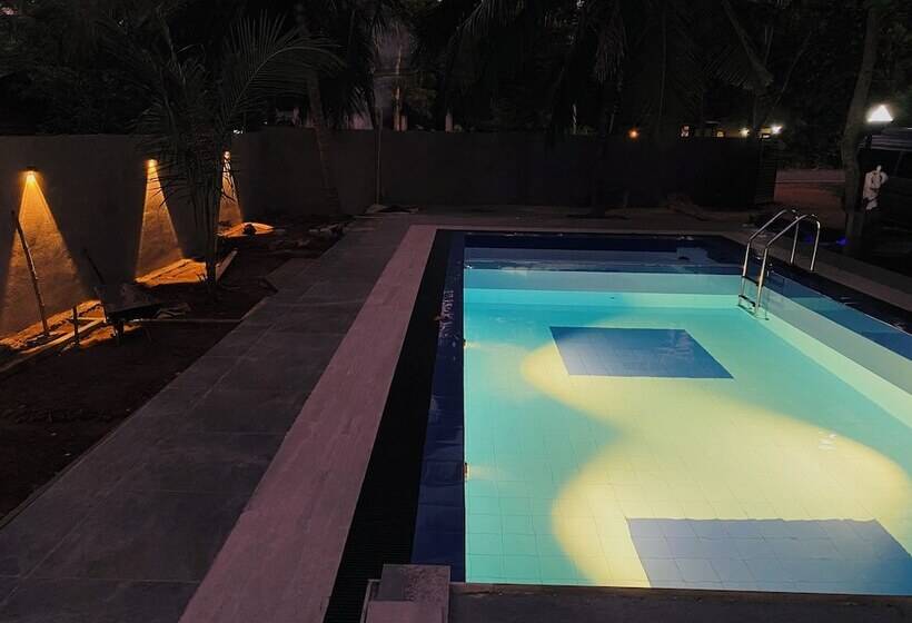 Отель Sigiri Holiday Bungalow